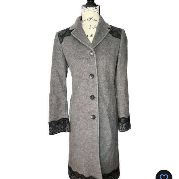 Italian Vintage Jackets & Blazers - True Vintage Coat 40 or 4 Made in Italy of BENNETON Wool Lace